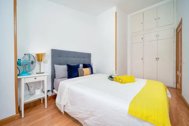 Minimalist Storage Solutions: The Art of Visual Silence